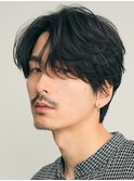 渋谷フェザーパーマ毛流れヘアセンターパート大人色気ヘア30代