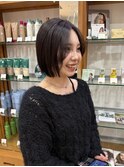 大人っぽく決まるボブ×透け感ブラック