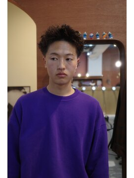 エディ(Edy) メンズパーマツイストスパイラルパーマ刈り上げ眉毛カット岡山
