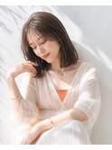 ミディアムボブ/大人女性/ラテ系カラー/脱白髪染め/白髪ぼかし