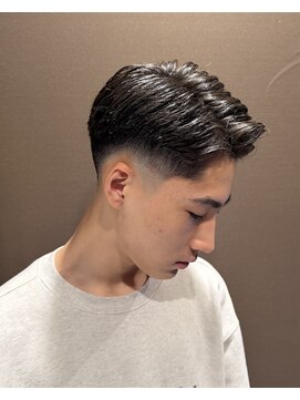 ヒロギンザ 六本木店(HIRO GINZA) ロースキンフェード七三バック