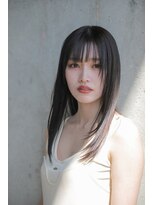 スリーヌーン(THREE noon) うる艶ストレート小顔ぱっつん前髪レイヤー
