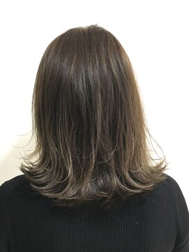 リス 恵比寿(Liss) 【Liss】『ハイライト×アッシュグレー×外ハネボブ』