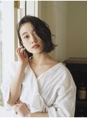 大人外ハネ切りっぱなしボブ