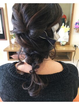 キキ 美容室(KIKI) パーティヘアアレンジ★