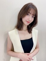 アリスバイアフロート 自由が丘(ALICe by AFLOAT)&nbsp;大人レイヤー切りっぱなし外ハネボブミディペールベージュ