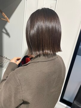 サロンド ベレーザ トータ(salao de beleza tota) 切りっぱなしボブ