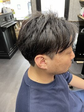 レベル 葛西店(LEVEL) センターパート ツーブロック ビジネススタイル メンズカット