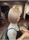 ホワイトベージュ