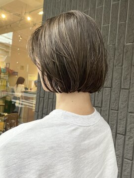 ローグ(Logue) ハイライト ボブ