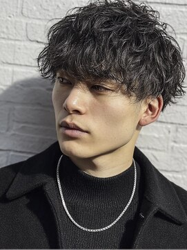 シー 茂原(SEA) シャドウパーマツイストスパイラルパーマフェザーパーマ茂原30代