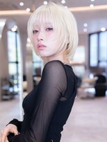 ケアリー 東浦和(Carelly)&nbsp;デザインカラー/レイヤーカット/ウェットヘア/オリーブベージュ