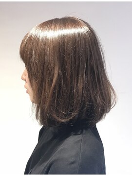 ビアンコ(BlANCO) 【BLANCＯ】くせっ毛を活かしたナチュラルボブ