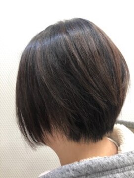 クオリス 上福岡店(QUALIS) 襟足スッキリ/ツヤ髪/ひし形ショート/20代30代40代/小顔ショート