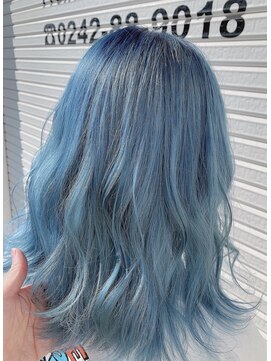 カカフロントオブザミラー(KaKa front of the mirror) 水色カラー