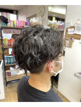 キュアキュア(Cure2) 「ツイストスパイラル」ミディアムショートスタイル