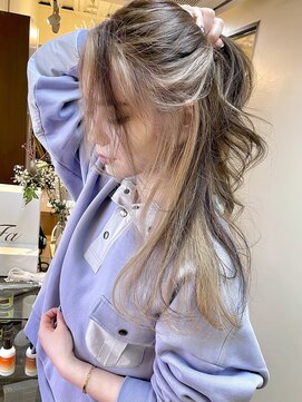 ディア(.eer) .eer/傷ませないのに明るくできるブリーチ/フェイスフレーミング