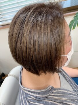 ヘアーゾーン ハチマルハチ 登戸駅前店(Hair Zone 808) おしゃれな白髪染め