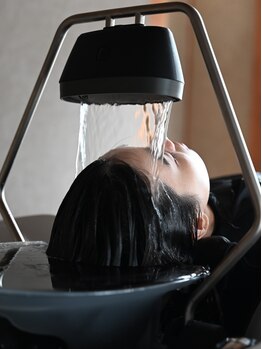 手々の写真/【桜坂駅徒歩2分】至極のヘッドスパであなただけの贅沢時間を。アロマの香りに包まれ時を忘れます。