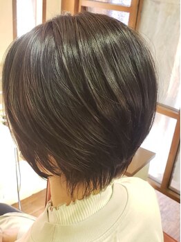 ヘアプレイス コラソン(hair place CORAZON)の写真/《ヘナカラー・ノンジアミン・オーガニックカラー対応◎》髪・頭皮に優しいカラー剤で艶やかな仕上がりに＊