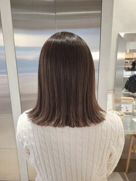 オーガニック リブ 川越(organic+live) 20代30代40代前下がりストレート小顔補正立体カット