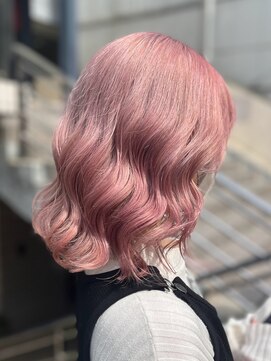 フェアレディ 烏山店(FAIRLADY) ホワイトピンクカラー　ミディアムボブ