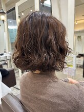 【山内の得意スタイル】ナチュラル×無造作パーマ◎質感まで計算されたパーマスタイル。