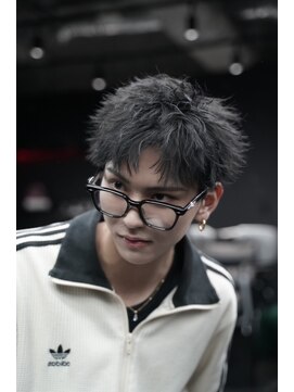 ケイ(K) スパイキーショート