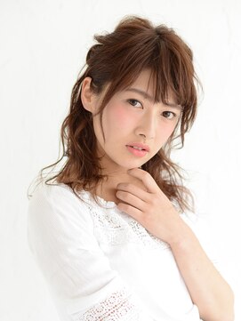 アース 横浜店(HAIR&MAKE EARTH) フェミニンヘアアレンジ【EARTH横浜】