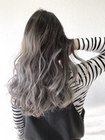 エレン バイ アルティナ(Ellen by artina)&nbsp;ハイグラデーション×シルバーカラー【Ellen新宿】