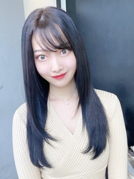 アイティーバイアルバム 松戸店(IT by ALBUM) 暗髪ブルージュ_アースカラーくびれヘアツートンカラー_28968