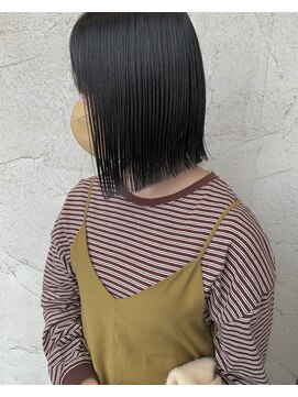 ダブル(W) 黒髪×切りっぱなしボブ