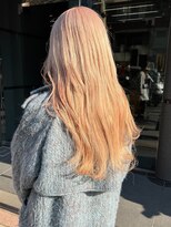 ベレーザシェルト(Beleza scelto)&nbsp;3057ニュアンスカラーピンクブロンド波巻きハイトーンカラー