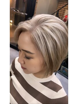 ラフ 難波店(LAFF) #黒髪#ボブルフ#ネビージュ#小顔#ワンレン