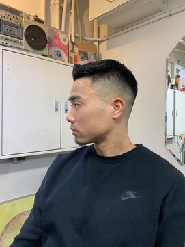 メリケンバーバーショップ フクオカ(MERICAN BARBERSHOP FUK) ハイライトマッシュパーマウルフアッシュブラック