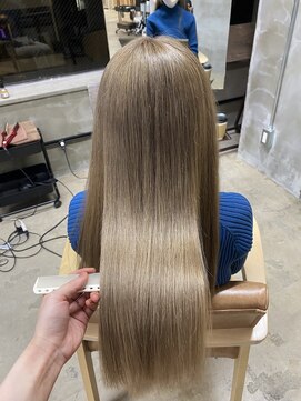 フリーラ 京都河原町三条店(freera) 【kiho】 White  beige