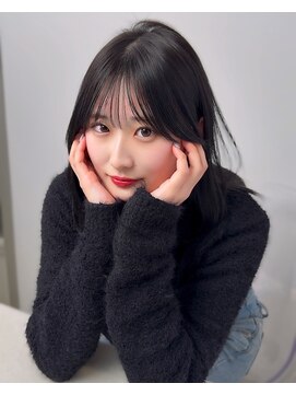 レイリー 原宿 表参道(Rayreee) 韓国風ミディアムレイヤーシースルーバングモテ髪ブルーブラック