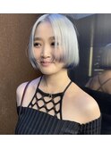 姫カット ミニボブ × ホワイトシルバー エンズカラー 裾カラー