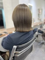 オウル(Owll)&nbsp;＊肩上外ハネ切りっぱなしボブ＊