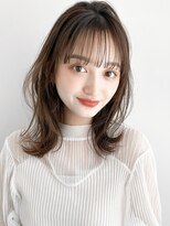 リヤン 表参道(lyann)&nbsp;薄めバング大人可愛いシースルーバングナチュラルカール前髪