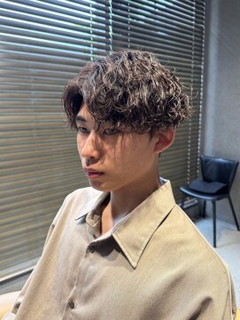 ロンド ラマ 岐阜(Lond bla-ma) センターパート×シャドウパーマ【Lond伊藤メンズ】
