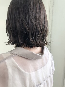 ヘアーデザイン シュシュ(hair design Chou Chou by Yone) ☆chouchou☆暗髪オリーブカラー&切りっぱなしボブ