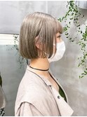 ハニーシルバーハニーブロンドハイトーンボブ