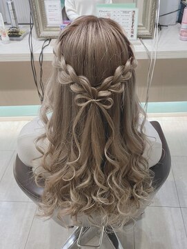 アリエス 渋谷駅東口店(Aries) ハーフアップ