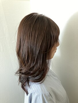 イースタイル 元町店(e-style) 艶ピンクブラウン+ゆる外巻き