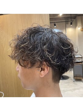 ソウス リーベ(SOURCE liebe) ハイライトツーブロックマッシュパーマ