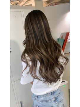 ラフ 難波店(LAFF) #黒髪#ボブルフ#ネビージュ#小顔#ワンレン