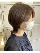 ヘアデザイン ノア(Noa) 【くびれカット×インナーゴールドベージュ】