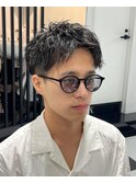 メンズアップバングショートツーブロック黒髪