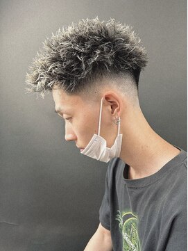 スキル(SKILL) スキンフェード ツイストパーマ